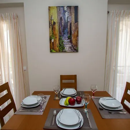 Nijay No 2 First Floor Front Quiet Location Spartokhórion