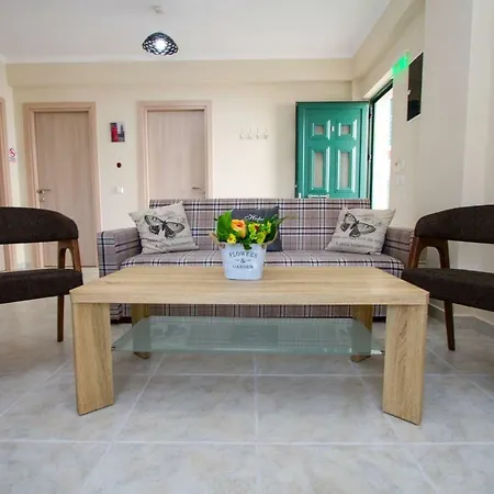 Nijay No 2 First Floor Front Quiet Location Appartamento Spartokhórion